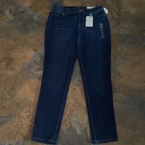 Ladies Maurices brand jegging.☃️